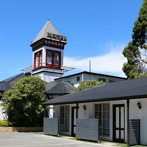 Motel Tower ***